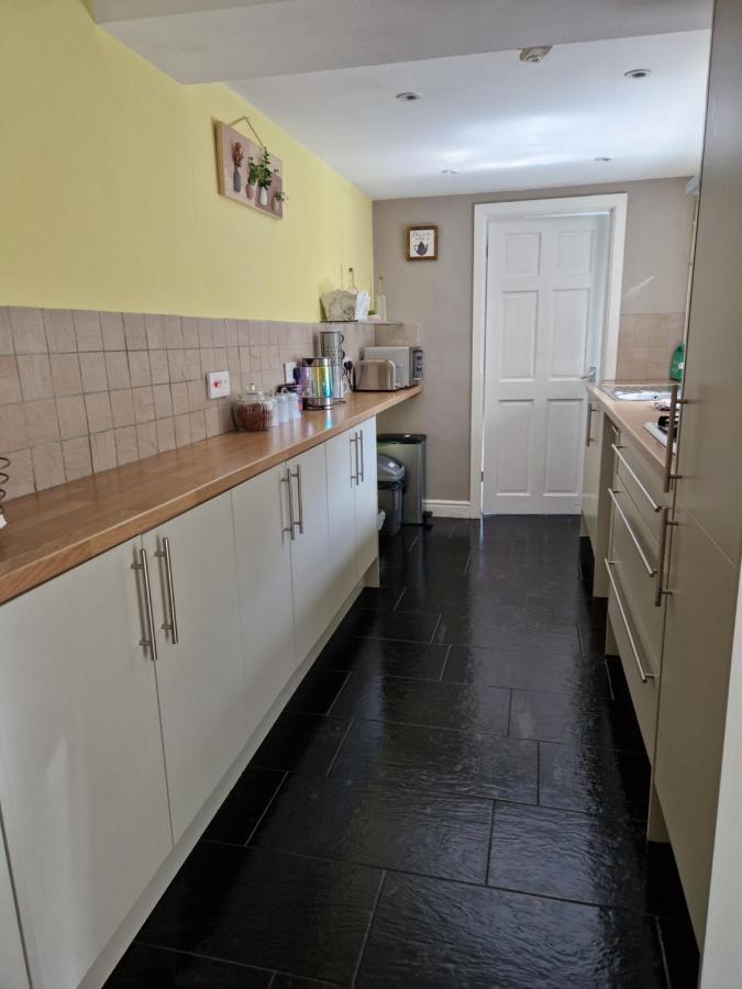 Tynant House- Modern 3 Bed House- City Centre And Free Parking Кардиф Екстериор снимка
